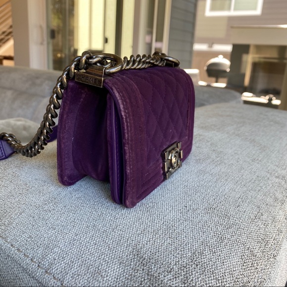 SOLD Chanel mini velvet boy - Picture 3 of 12